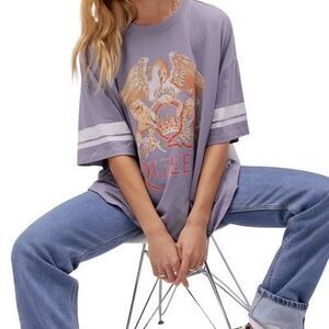 Daydreamer Brand Queen Graphic Tee